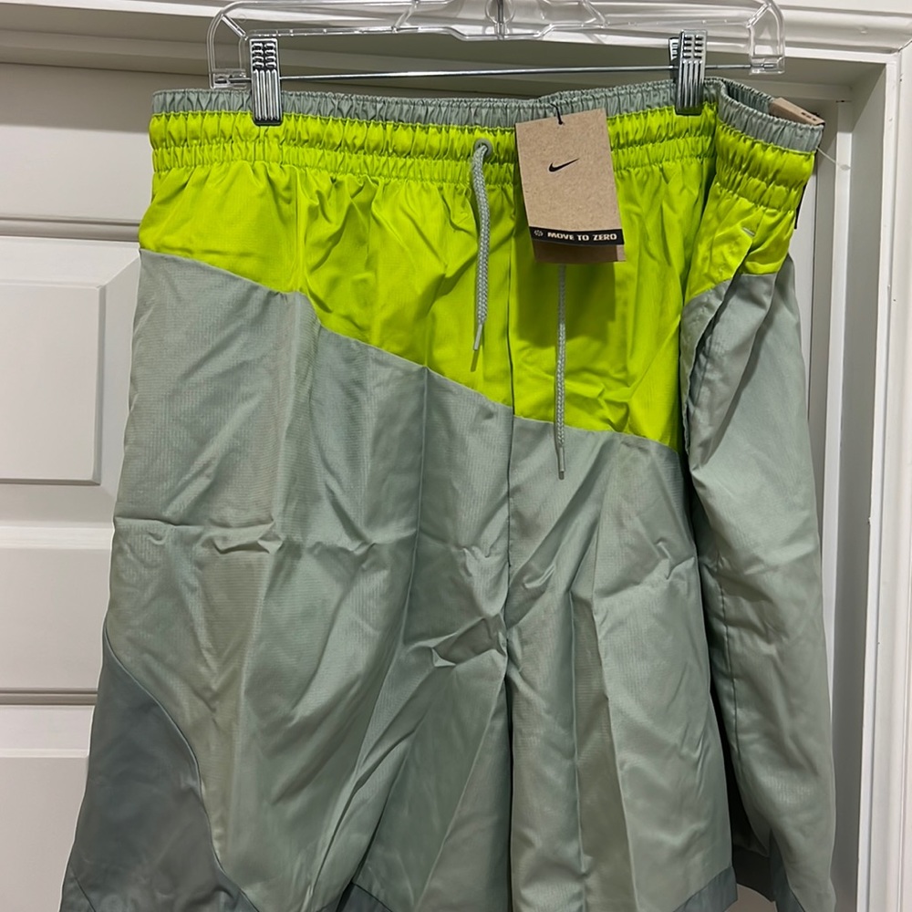 Lime Green & Green Nike shorts (NWT) 3XL